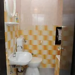15748d