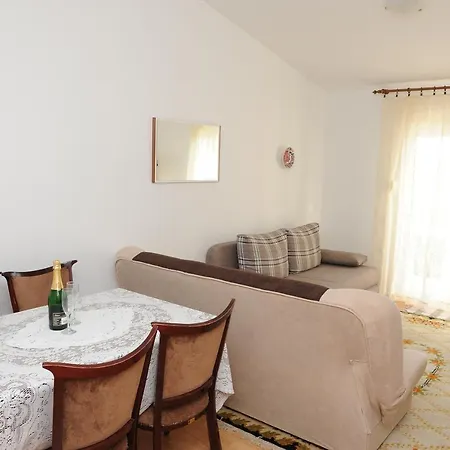 Apartment 15748d